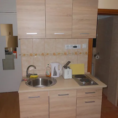 Apartment Ano Ladadika