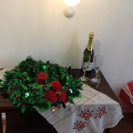 Apartament Ano Ladadika *